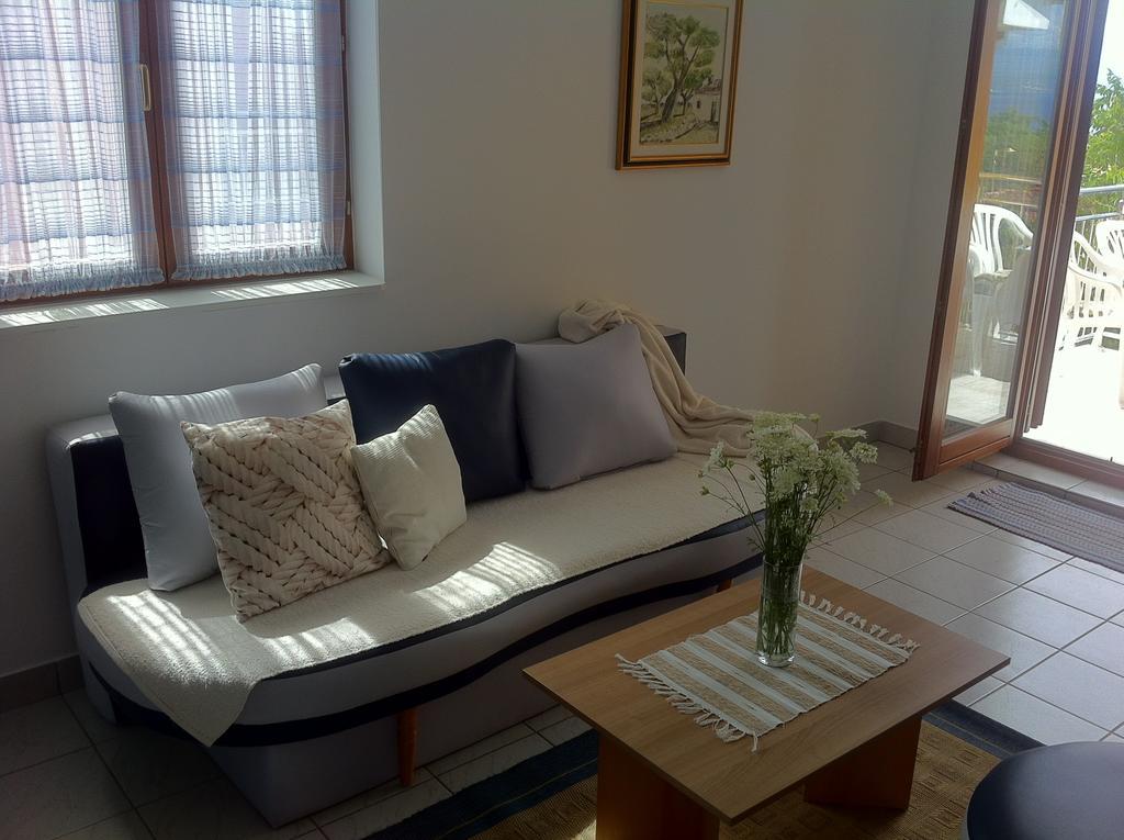 Apartments Leona & David Malinska Quarto foto